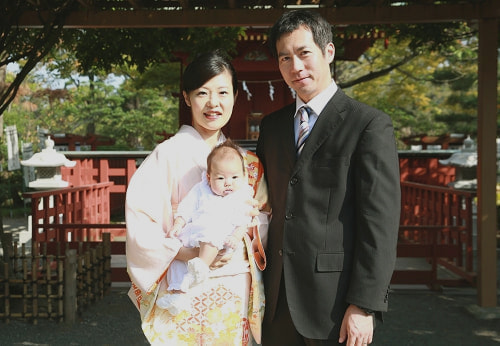 お宮参り写真 撮影場所 鎌倉 鶴岡八幡宮 家族写真