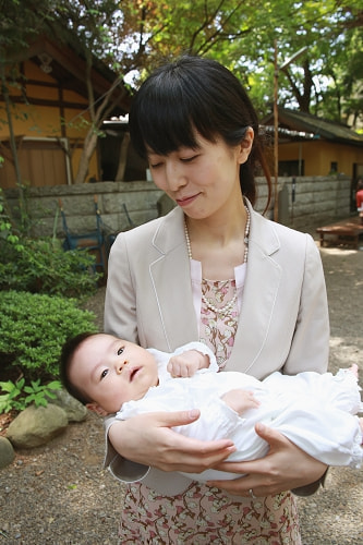 お宮参り写真 撮影場所 西東京市 田無神社 赤ちゃん、ママ