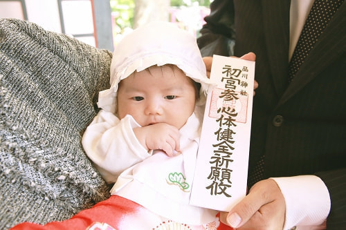 お宮参り写真 撮影場所 品川神社 お宮参り着物着付け、拝殿前