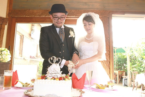 ブライダル写真 撮影場所 レストラン ケーキ