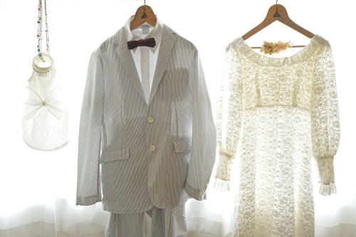 ブライダル(エンゲージメントフォト)写真 撮影場所 森(自宅) 衣装