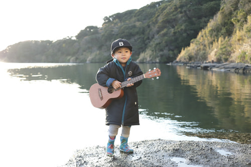 家族で油壷へ(油壺験潮場)