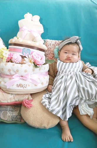 お食い初め写真 撮影場所 自宅(横浜市港北区) おむつケーキ