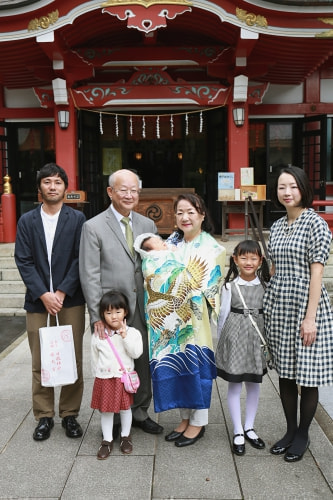 お宮参り写真 撮影場所 水天宮 日枝神社 お宮参り着物着付け、お宮参り着物着付け、母方祖母、全員集合写真
