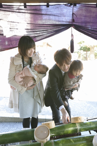 お宮参り写真 撮影場所 横浜 伊勢山皇大神宮 手水舎